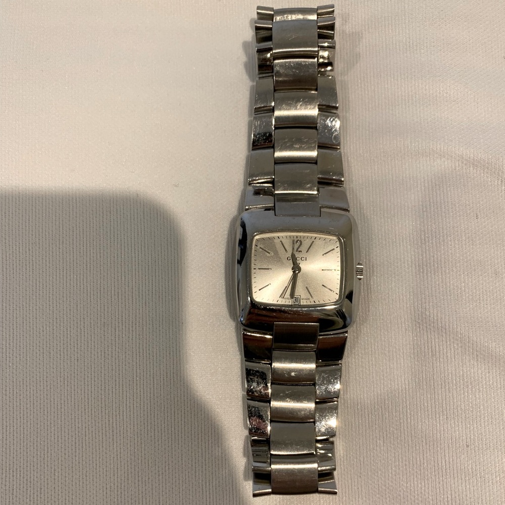 GUCCI silver watch